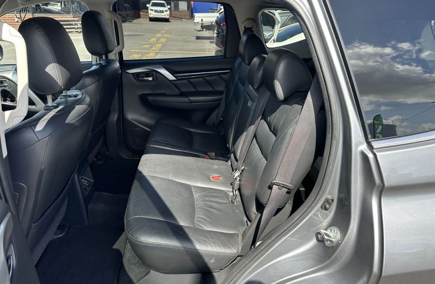 2018 MITSUBISHI PAJERO SPORT Exceed  QE Turbo WAGON 